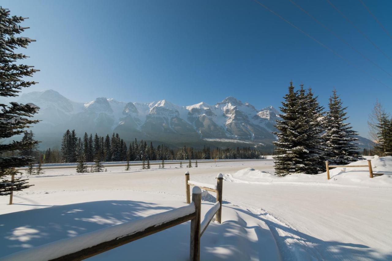 Banff Woods Lodge Canmore Exterior foto